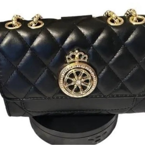 SOLD!!!! NWOT, Quilted Chain Crossbody Bag - Picture 4 of 4